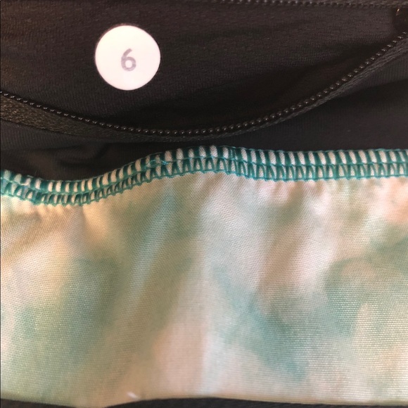 Lululemon Speed Short 2-way stretch - Picture 5 of 6